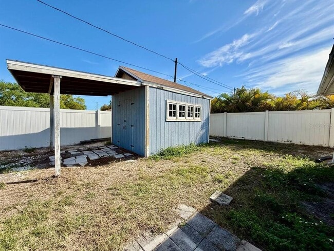 Building Photo - 4109 W Wallace Ave