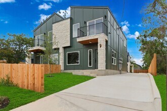 Building Photo - New Build Ready for Move In!