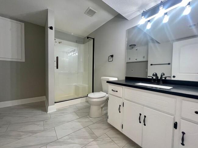 Building Photo - 4509 Parkway Dr