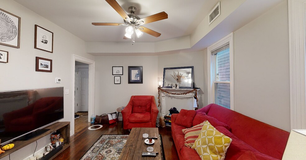 Apt 1 - 167 Hampshire St