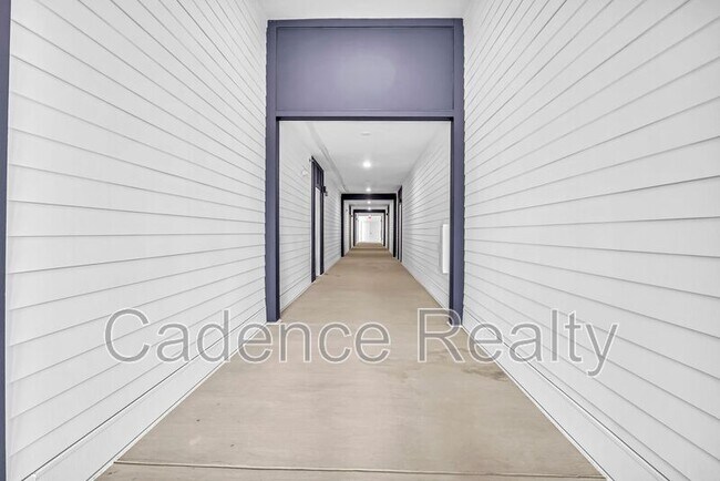 Building Photo - 610 S Kerr Ave