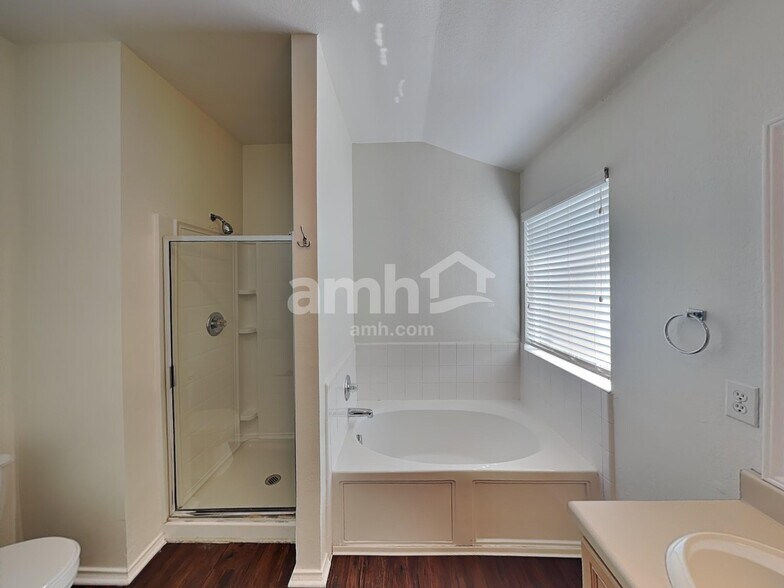 Building Photo - 11130 Fort Smith