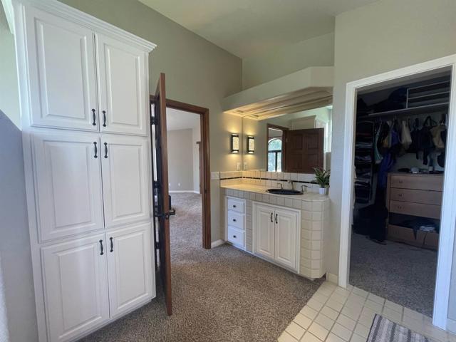 Building Photo - 15290 Moonglow Dr