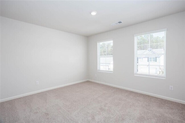 Building Photo - 61 Grv Spgs Ct
