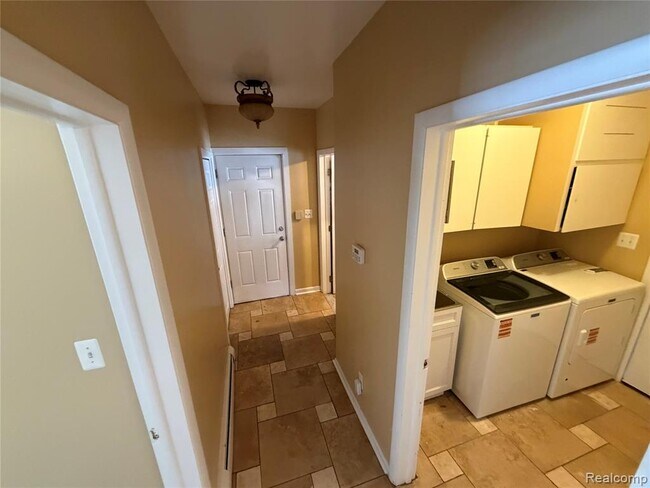 Building Photo - 45669 Harmony Ln