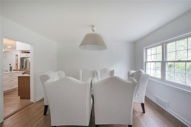 Primary Photo - 167 Garden Ln