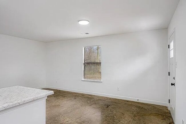 Building Photo - 803 Goodwyn St