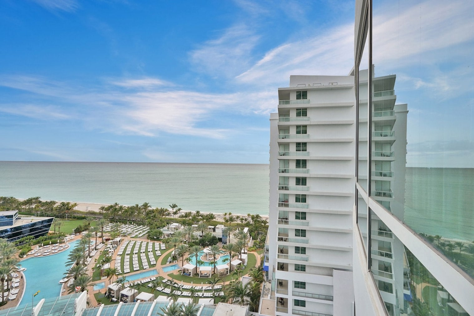Building Photo - 4441 Collins Ave