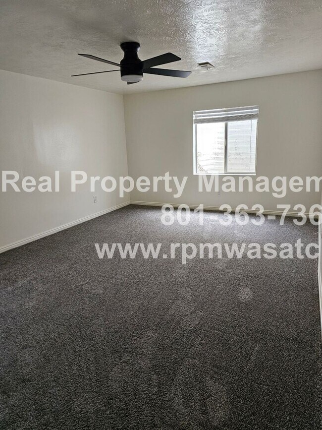 Building Photo - Come Check Out This Newly Updated 5 Bedroom 3 bathroom Home in South Jordan!