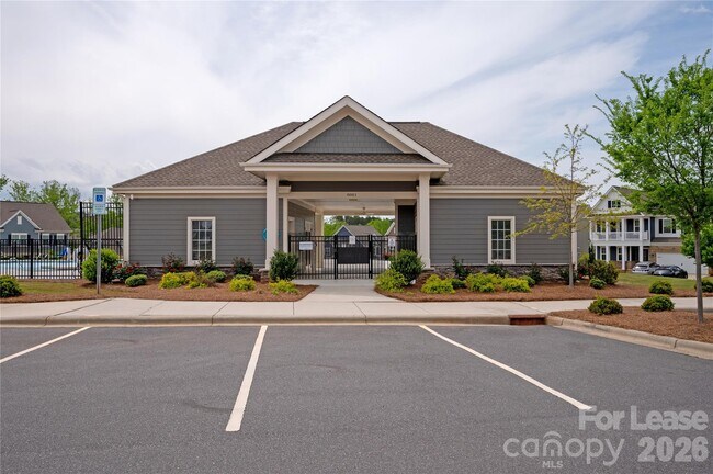 Building Photo - 7019 Hamilton Mill Dr