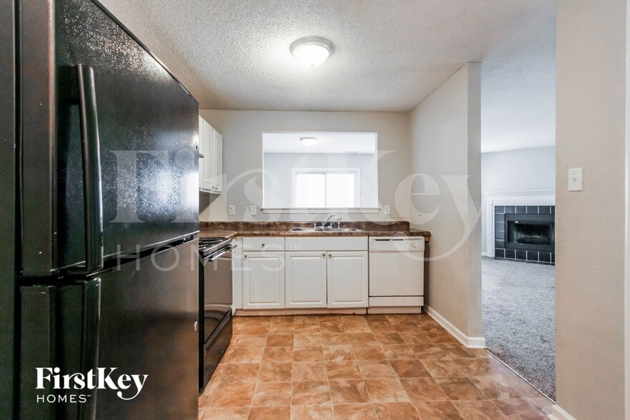 Building Photo - 5980 Redcliff S Ln