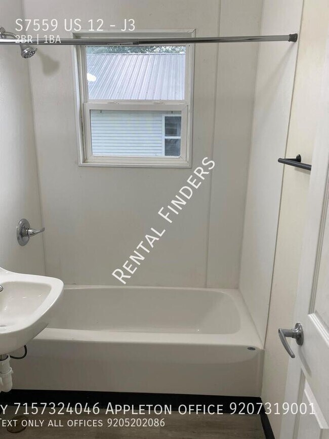 Building Photo - S7559 US-12