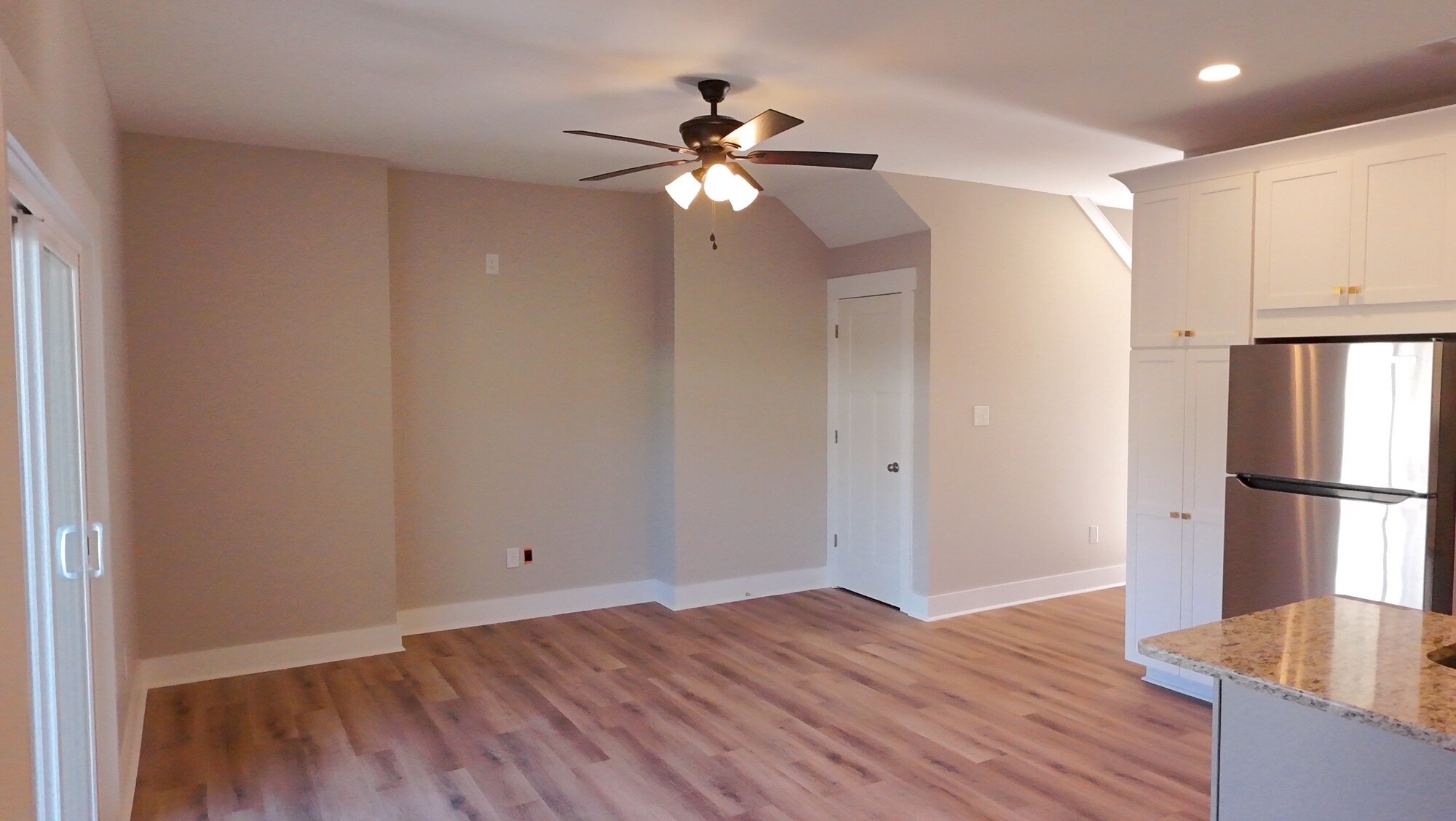 Building Photo - 231 Pine Needle Rd