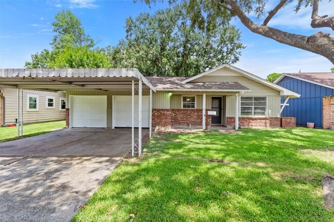 Building Photo - 317 Ellen Dr
