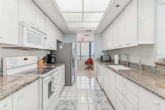 Building Photo - 1520 Gulf Blvd