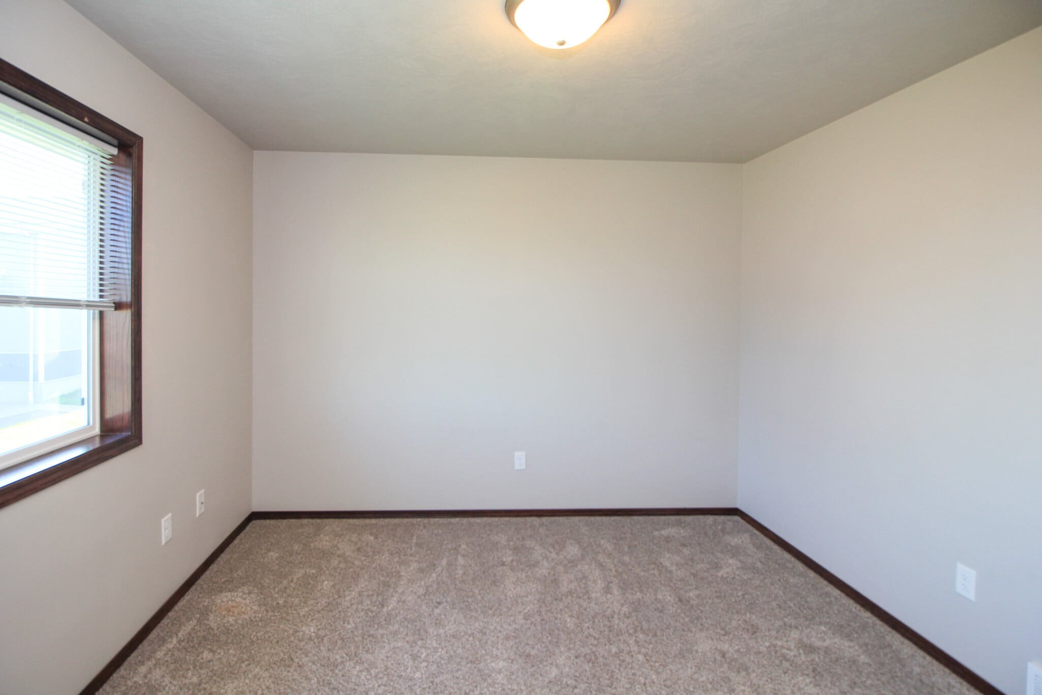 Building Photo - 110 Tanner Ct