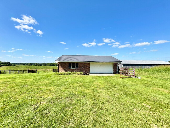 Building Photo - 1218 Nevins Station Rd
