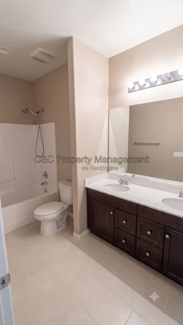 Building Photo - 28405 Wild Rose Ln