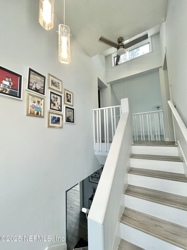 Building Photo - 7122 Cypress Cove Rd