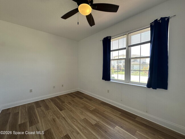 Building Photo - 616 Manatee Bay Dr