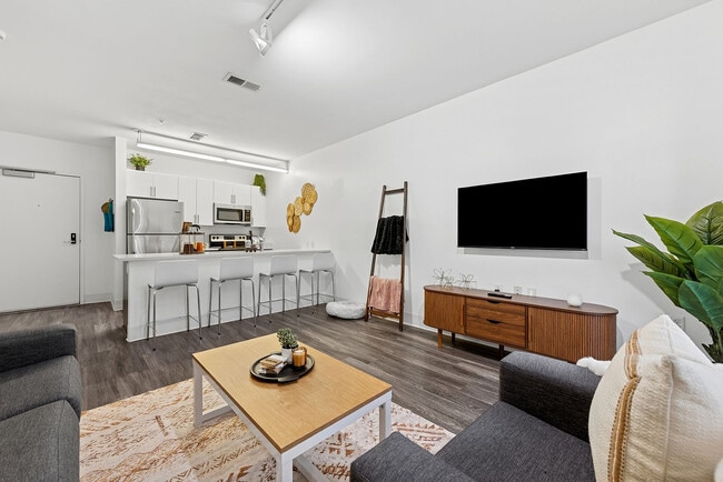 Building Photo - Slate at 901