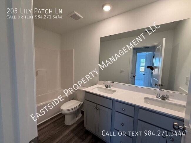 Building Photo - 205 Lily Patch Ln