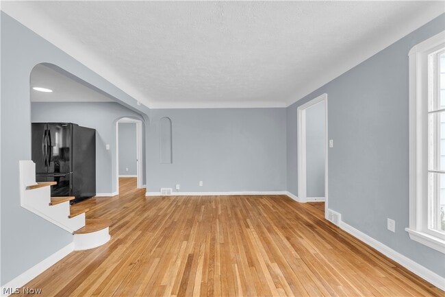 Building Photo - 5176 Joseph St