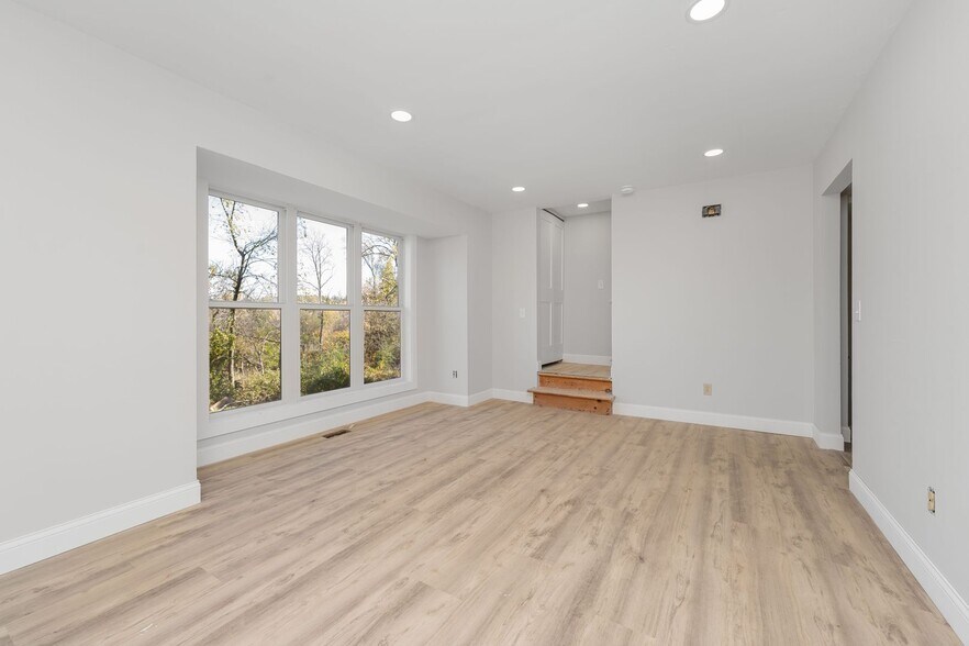 Building Photo - 7725 Timbercreek Ct