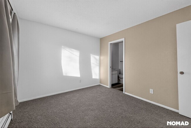 Building Photo - Charming 2BR Apartment in Windsor