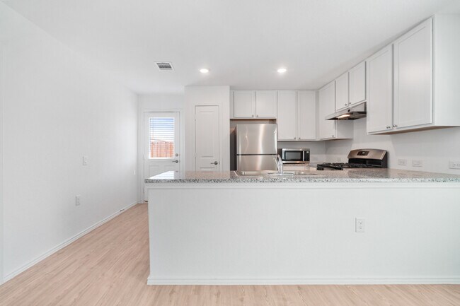 Building Photo - 10166 Asta Trl