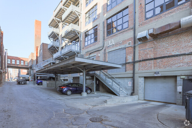 Building Photo - 1101 Jackson Lofts