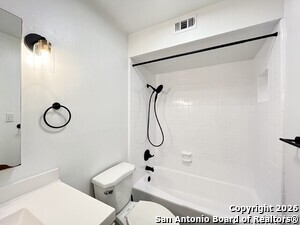 Building Photo - 8642 Fredericksburg Rd