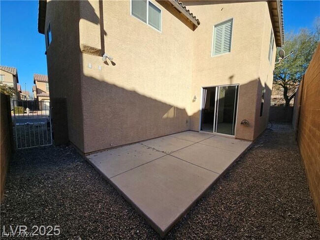 Building Photo - 33 Fern Tree Ct
