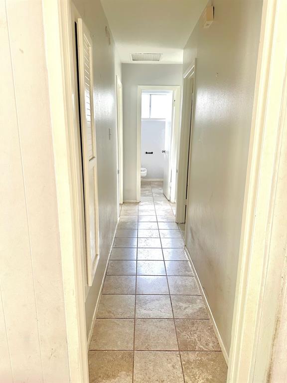 Building Photo - 501 Bellmar Ln