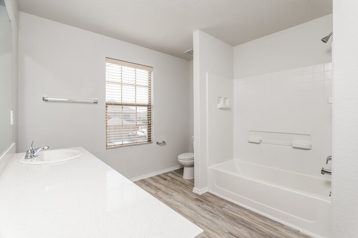 Building Photo - 10703 Goose Way