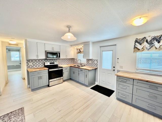 Building Photo - 10810 Freedom Dr