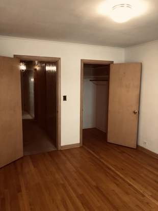 Building Photo - 6817 N Lamon Ave