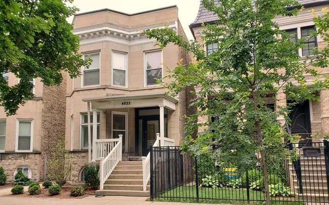 Primary Photo - 4022 N Paulina St