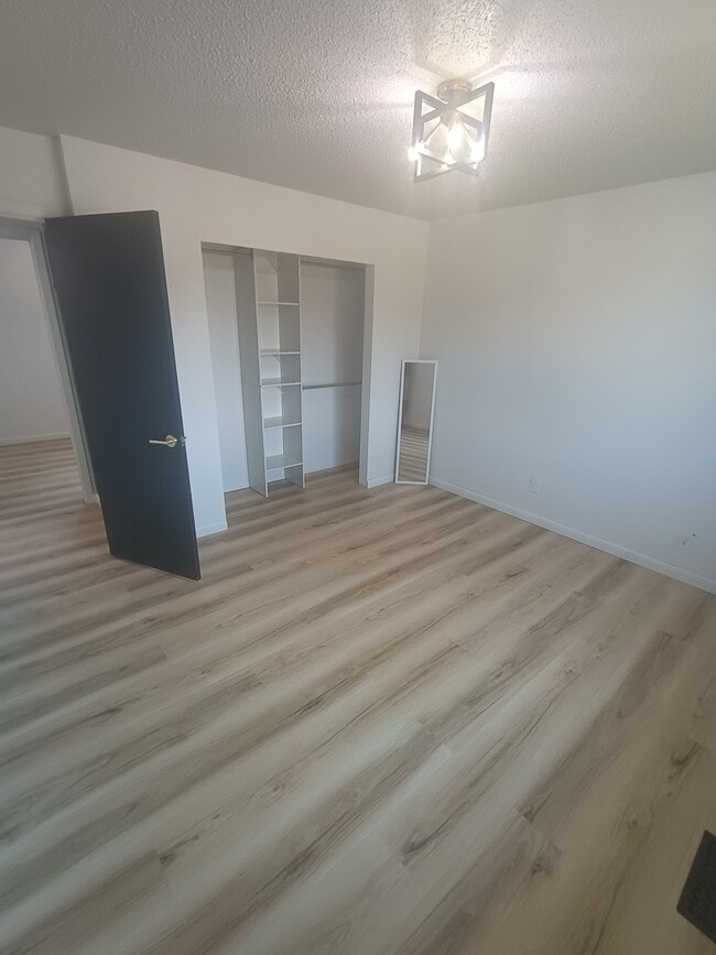 Building Photo - 2765 Bandera Dr