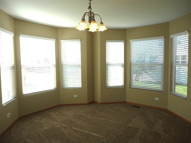 Building Photo - 454 Grape Vine Trl