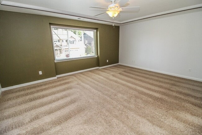 Building Photo - 13922 45th Dr SE