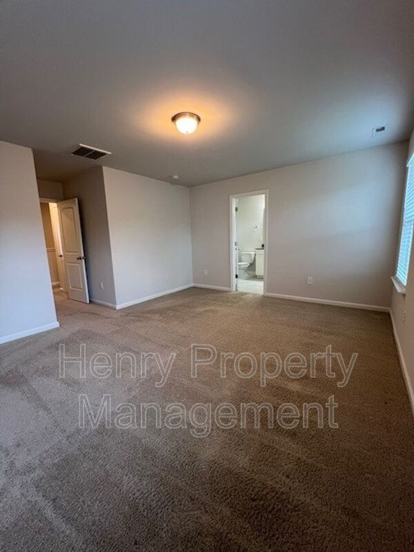 Building Photo - 775 Amarra Dr