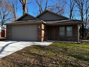 Building Photo - **REQUIRE 24-HOUR NOTICE BEFORE SHOWING, A...