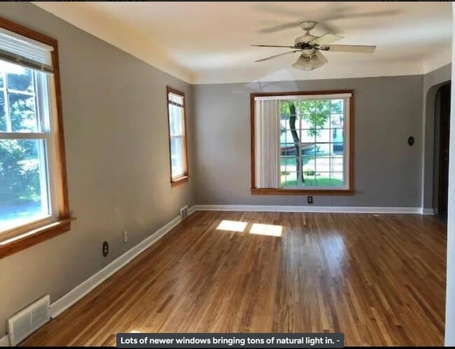 Building Photo - 316 W 64th St