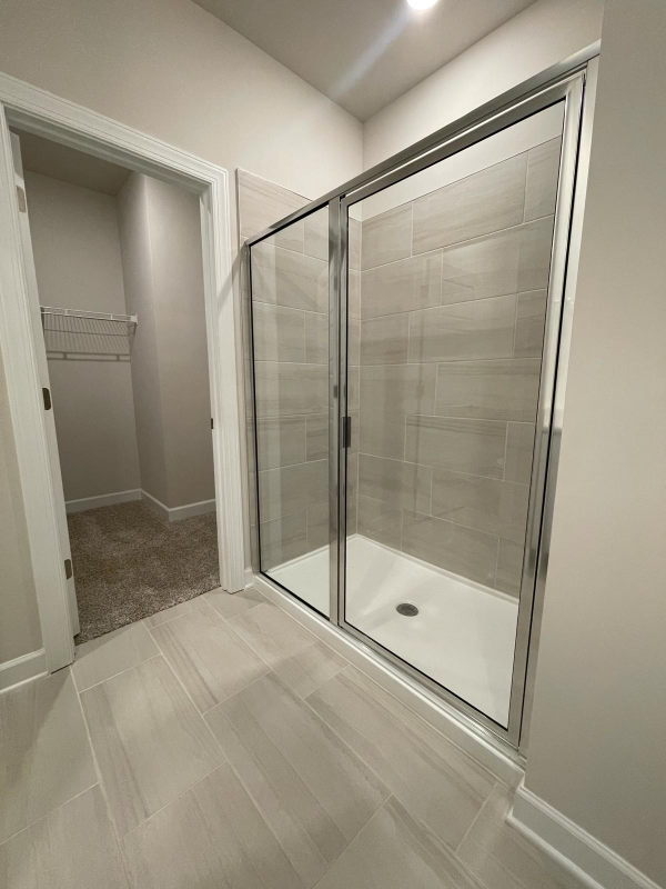 Building Photo - 523 Summit Vw