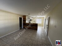 Building Photo - Great 3 Bedroom~Orlando!