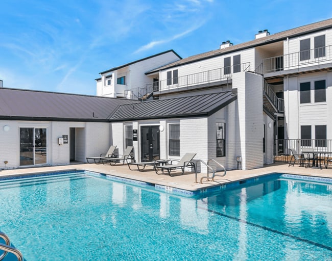 Building Photo - 3506 Menchaca Rd