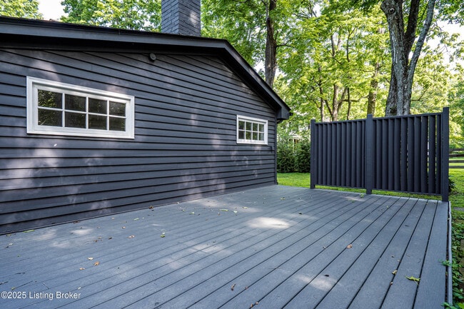 Building Photo - 1307 Glenbrook Rd