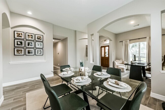 Building Photo - 10303 Stanbrook Dr