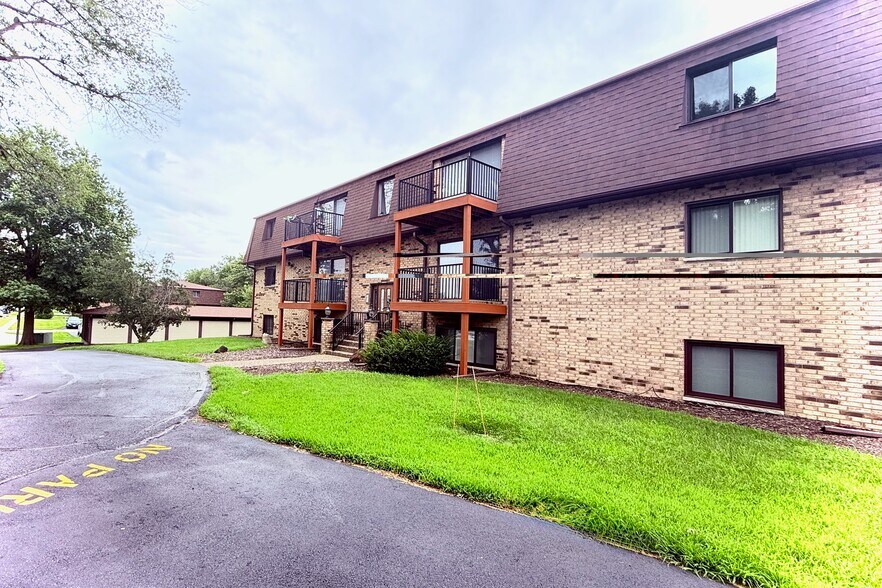 Building Photo - 5102 25th Avenue Ct